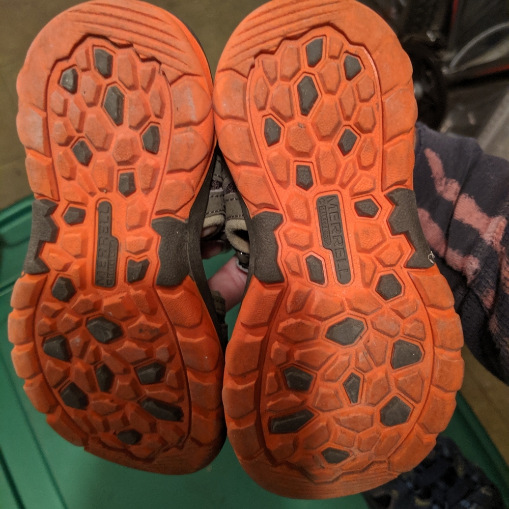 Merrell - Picture 2 of 3